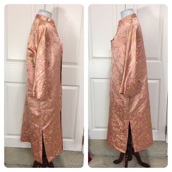 Vintage Neiman Marcus robe - Picture 2 of 8